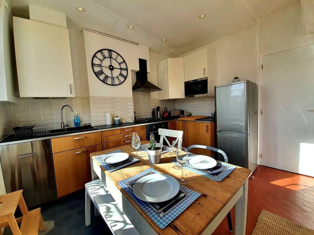 Entire apartment, L'Amiral Barnaud - Appt proche de la plage in Antibes, Cannes region