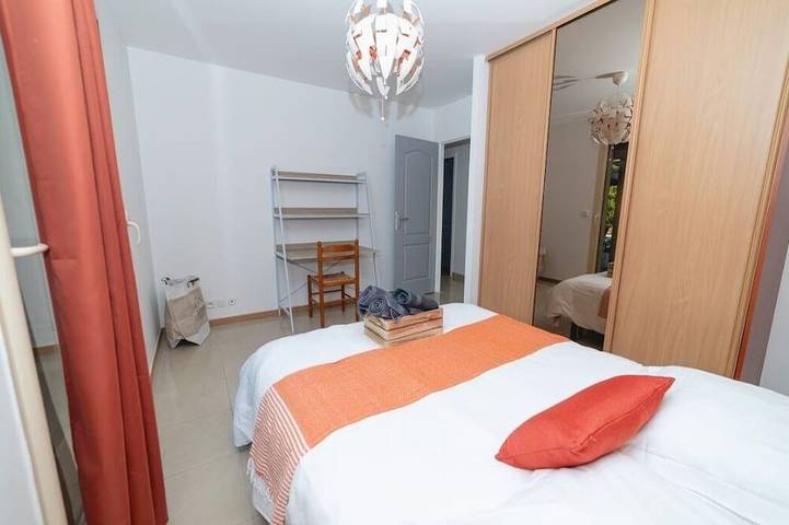 Location de vacances pour 12 personnes, avec jardin à Millas - 4