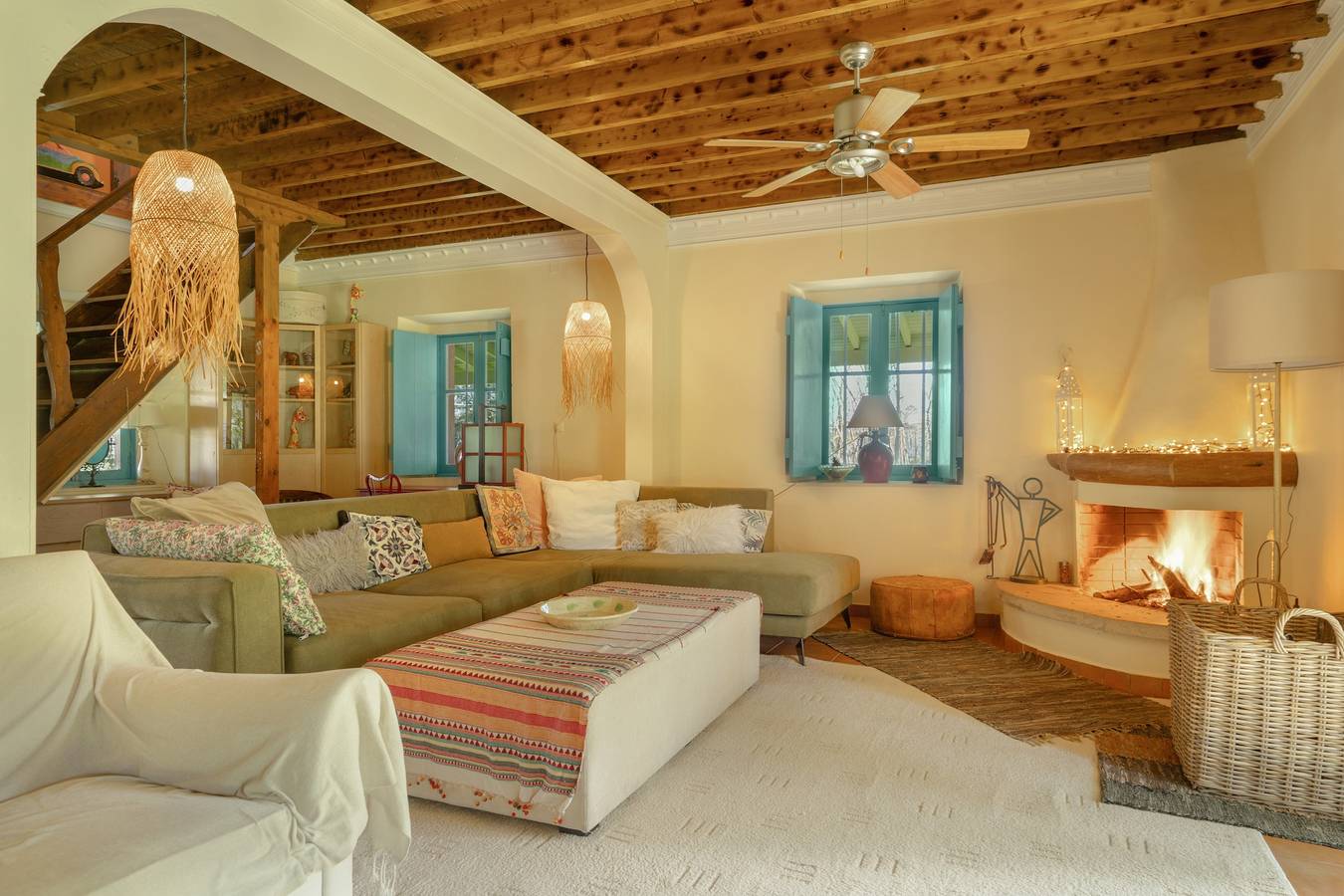 Lefkadas Bohemian Cottage Holiday Home with Mountain View, Wi-Fi and Air Conditioning in Lefkada City, Greece