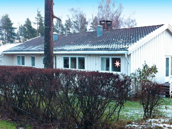 Ferienhaus für 9 Personen, mit Terrasse und Garten