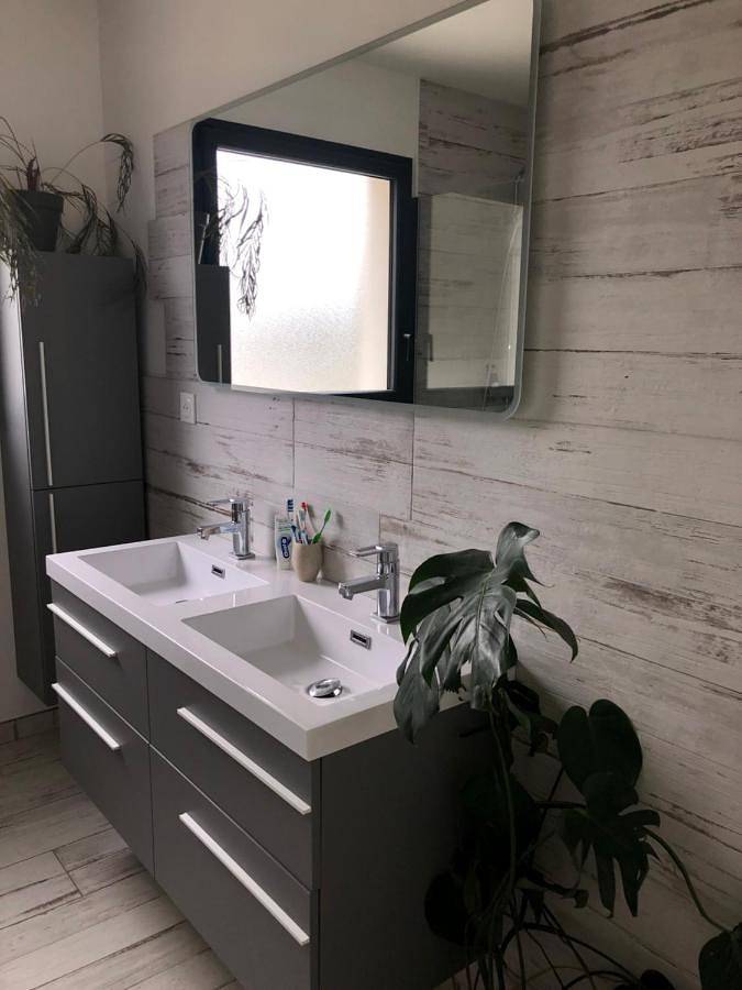 Appartement de vacances entier, Double Room in Changé, Sarthe