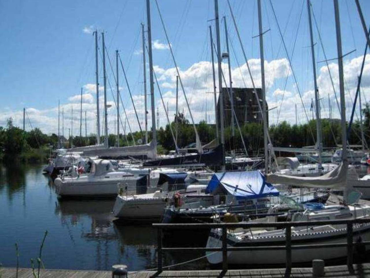 Ganze Ferienwohnung, Ferienwohnungen Am Yachthafen - Ferienwohnung Holzteichstr. 15 in Greifswald, Vorpommern Greifswald