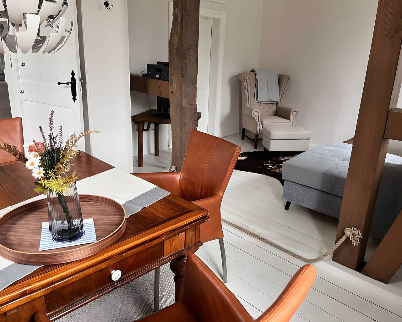 Ganze Wohnung, Apartment Gutshaus Benckendorf nur 4 Min. zum Strand, nach Travemünde und direkt am Dassower See in Dassow, Nordwestmecklenburg (Wismar und Umgebung)