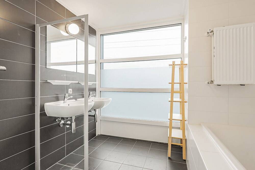 Luxury 10-person bungalow in Drenthe