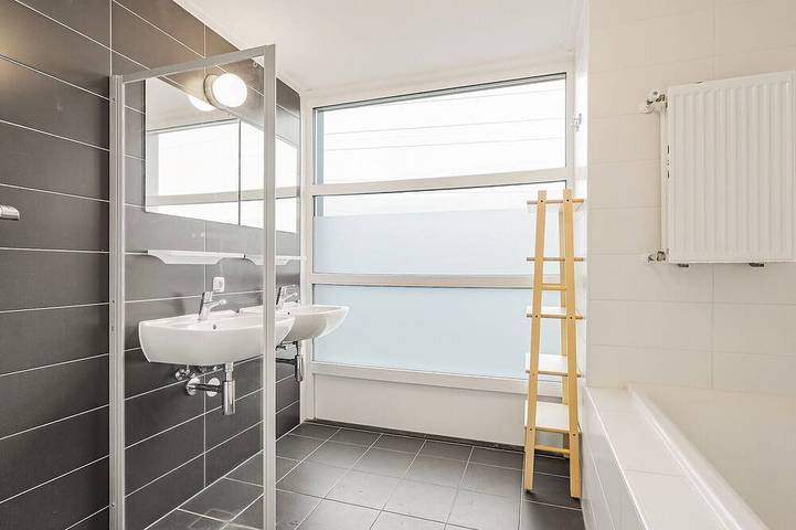Luxury 10-person bungalow in Drenthe
