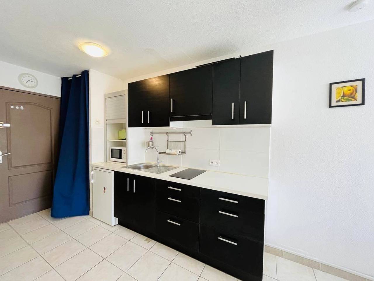 Appartement entier, Studio confortable à Calvi - Accès plage, parking inclus, linge fourni in Calvi, Région de Calvi