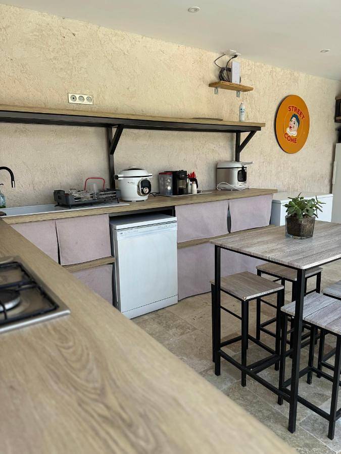 Studio Indépendant dans Villa in Roquebrune-sur-Argens, Côte méditerranéenne (France)
