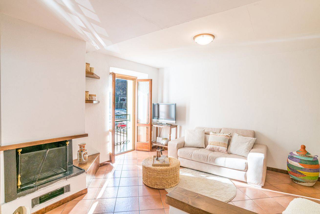 Appartement entier, Appartement de vacances pour 2 personnes avec balcon/terrasse in Dongo, Lac de Côme