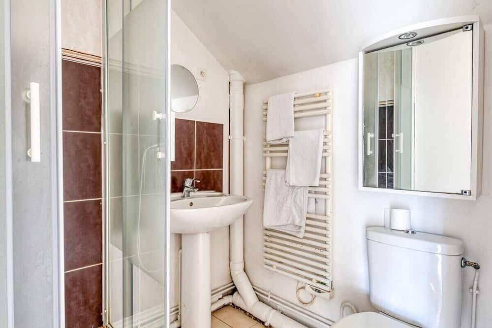 Apartamento entero, Apartamento-Baño Privado in Étampes, Essonne