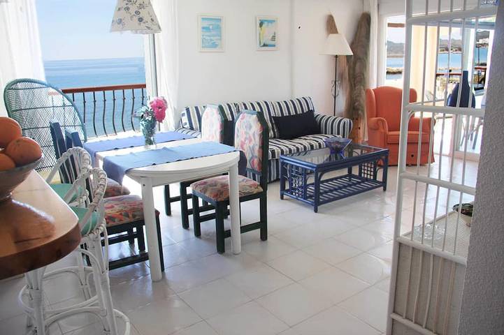 Ganze Wohnung, Apartment mit Pools in erster Strandlinie, atemberaubender Meerblick in San Juan de los Terreros, Pulpí
