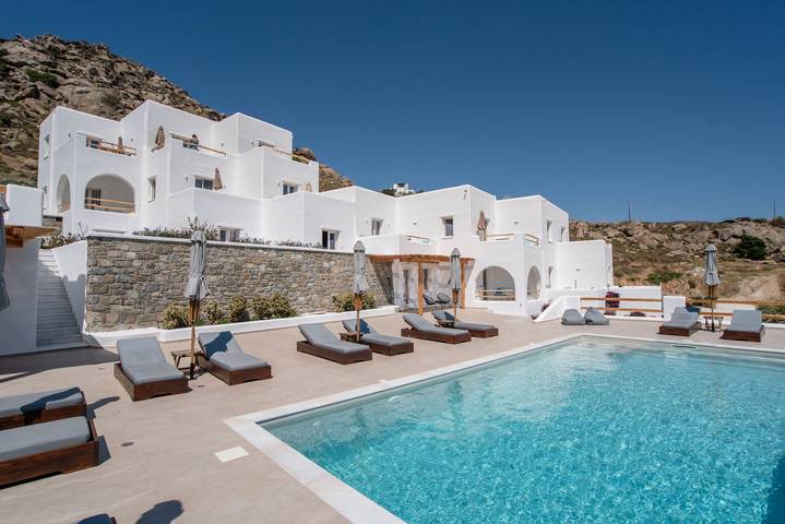 Apartamento Num Hotel 'Naxos Earth Suites Deluxe Double' com Vista Mar, Wi-Fi e Ar Condicionado in Naxos