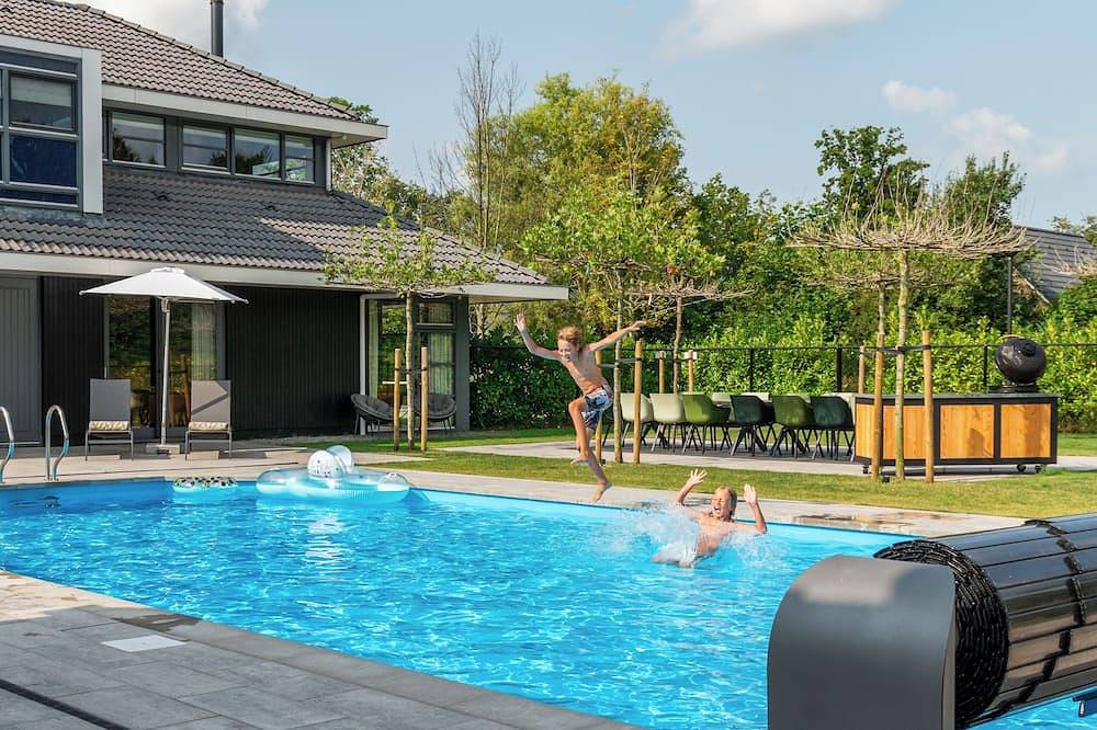 My Vaya villa mit privat Schwimmbad , Sauna , Hottub, fur 14 Gäste . in Ijsselmeer