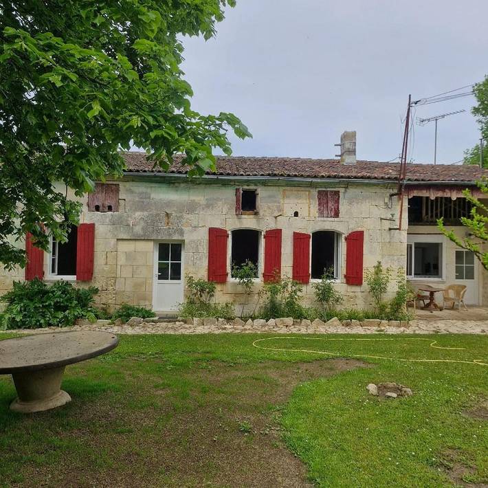Location de vacances pour 4 personnes, avec jardin et terrasse à Villars-en-Pons - 2