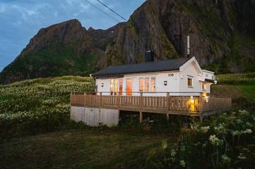 Ferienhaus für 4 Personen, mit Garten und Balkon sowie Ausblick auf den Lofoten