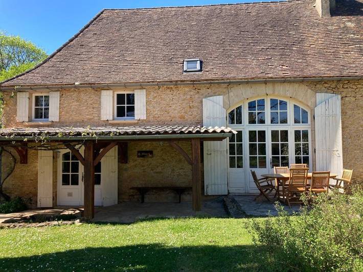 Location de vacances pour 8 personnes, avec vue ainsi que piscine et jardin à Paunat - 2