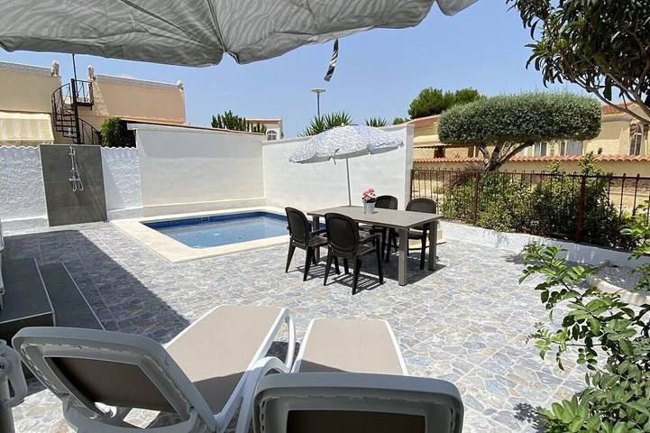 Casa vacanza per 4 persone, con giardino e terrazza nonché idromassaggio - 1