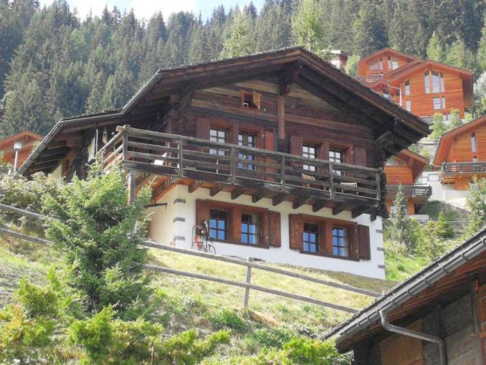 Gîte pour 8 personnes, avec Balcon et Terrasse ainsi que Jardin et Vue dans Grimentz - 4
