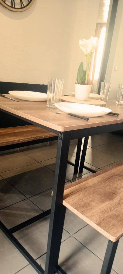 Gîte pour 8 personnes, avec jardin ainsi que terrasse et vue à Floirac - 4