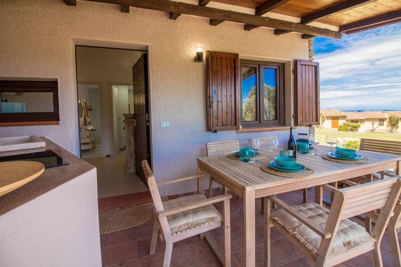 Ganze Wohnung, Ferienwohnung für 2 Personen mit Garten in Baja Sardinia, Arzachena