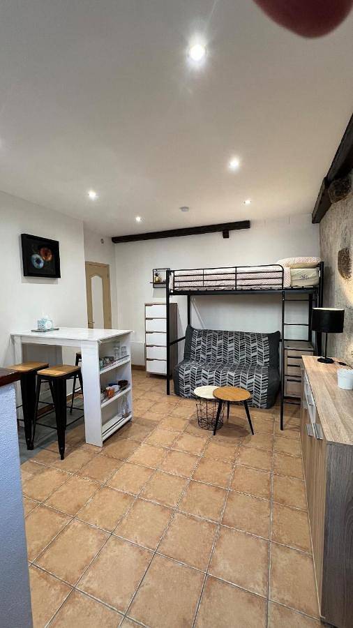 Gîte pour 3 personnes dans Eglise Notre Dame De La Prosperite - 2