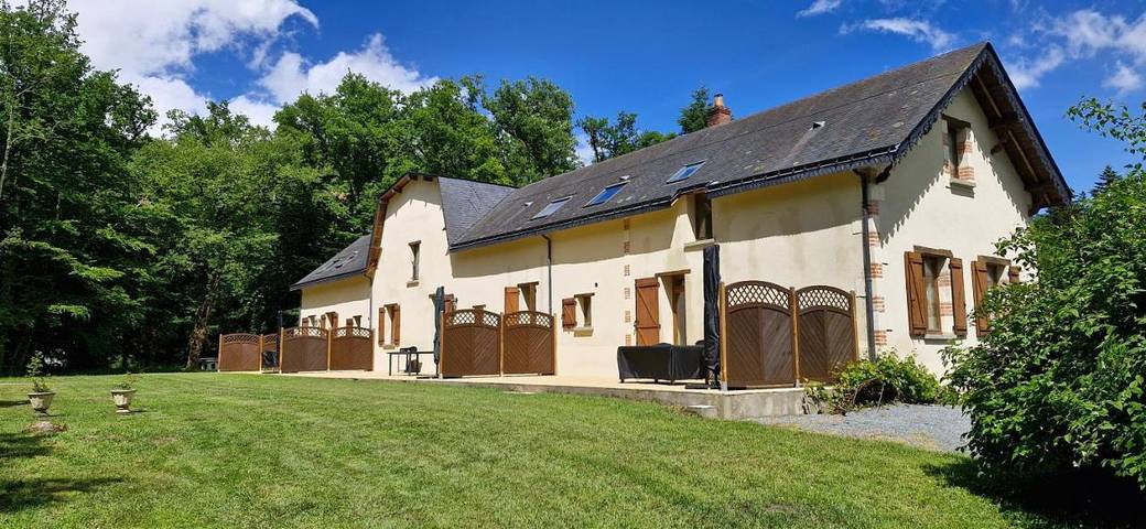 Location de vacances pour 5 personnes, avec jardin et piscine à Rillé - 3