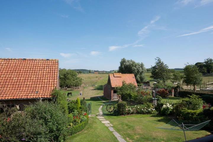 Location de vacances pour 6 personnes, avec jardin ainsi que terrasse et vue dans Westouter - 2