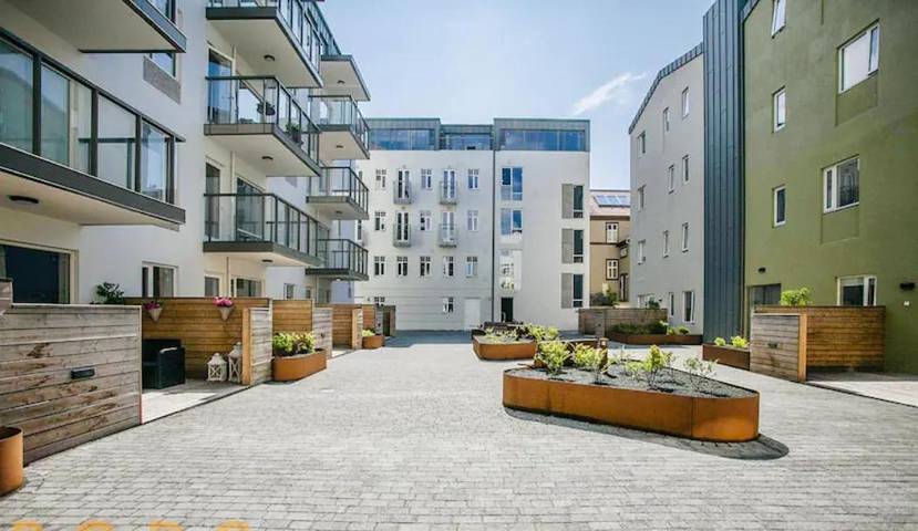 Location de vacances pour 4 personnes, avec Balcon ainsi que Terrasse et Jardin à Reykjavík