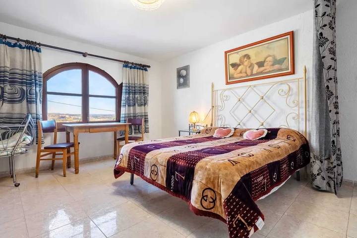 Chalet para 10 personas, con piscina y balcón en Cataluña - 4