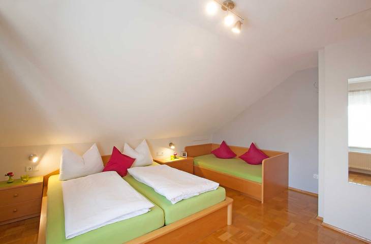 Ganze Wohnung, Appartement 6, 45qm, 1 Schlafzimmer, 1 Wohn-/Schlafzimmer, max. 3 Personen in Wasserburg (Bodensee), Bayerisch Schwaben