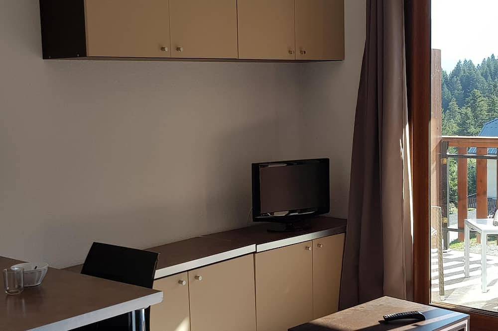 Apartamento entero, Std 2-Estudio-Apartamento-Baño en la habitacion-Vista a la Montana in Selonnet, Alpes de Alta Provenza