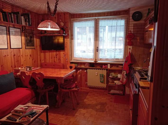 Gîte pour 4 personnes, avec vue et jardin, animaux acceptés à Champoluc - 2