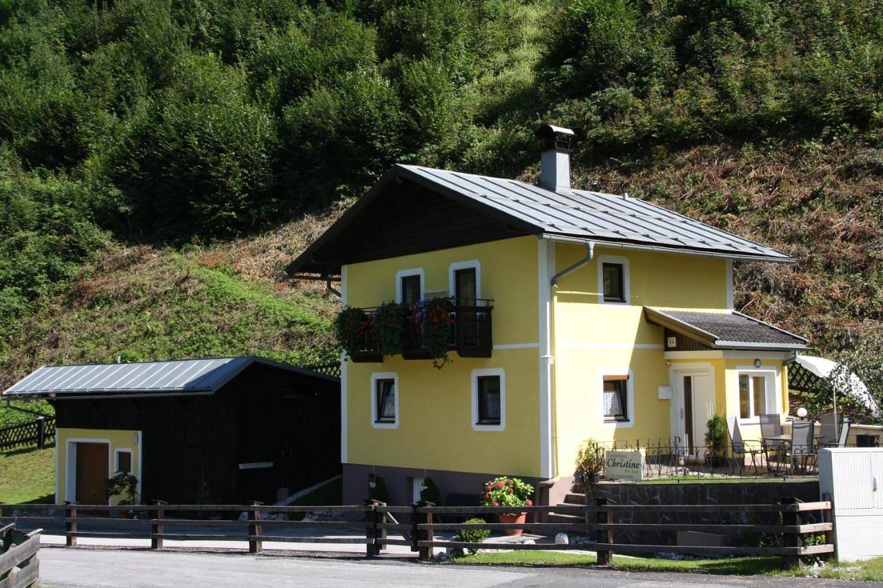 Chalet with Terrace in Taxenbach, Ski Amadé