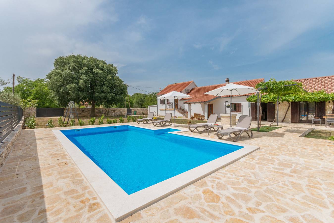 Villa Vitis Zadarvillas in Dalmatinisches Zagora