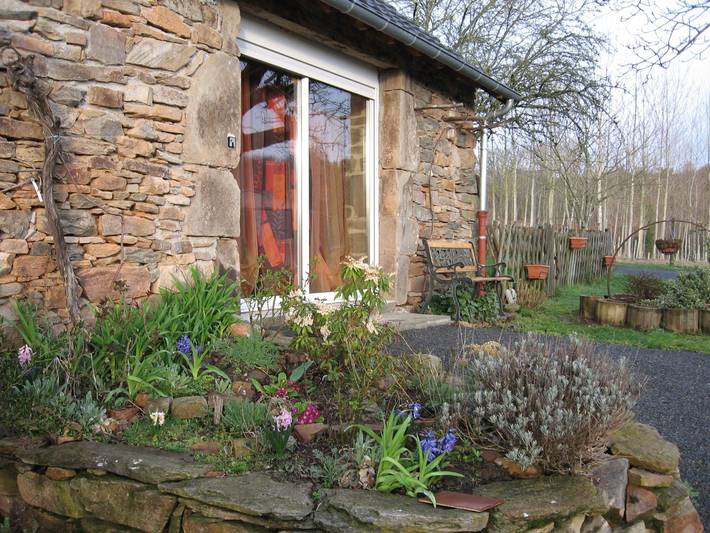 Gîte pour 5 personnes, avec terrasse et jardin