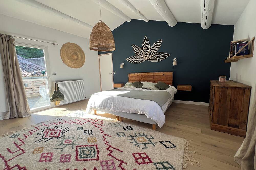 Charming village house with garden in Rognes, Aix-en-Provence und Umgebung