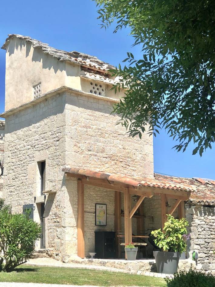 Chambre d’hôte pour 2 personnes, avec jardin et piscine dans le Lot