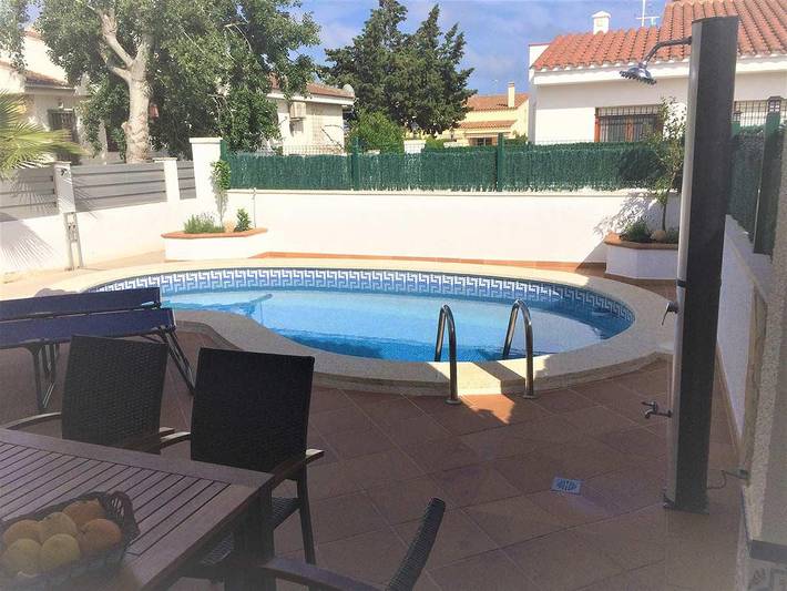 Chalet para 6 personas, con vistas además de terraza y jardín, Se admiten mascotas en Delta del Ebro - 4