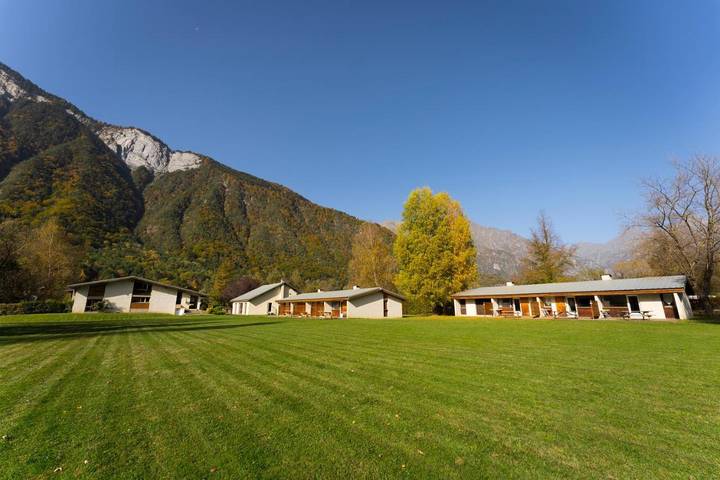 Chalet pour 5 personnes, avec jardin et vue à Le Bourg-d'Oisans - 2