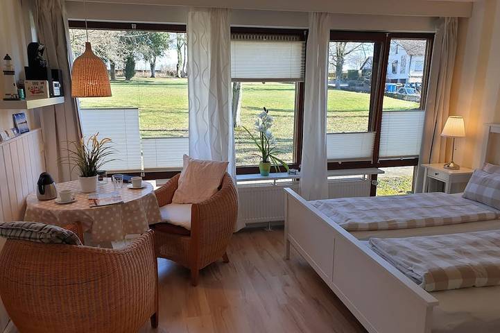 Ferienwohnung für 2 Personen, mit Garten und Sauna sowie Pool in Reichenau - 3