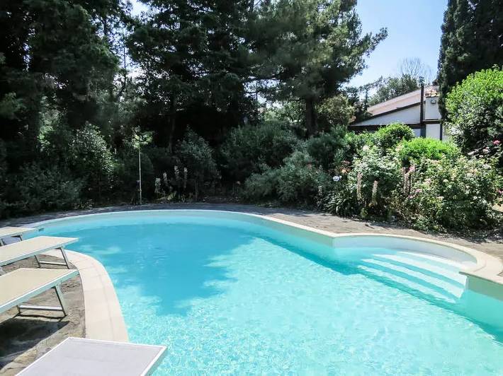Chalet para 8 personas, con piscina y jardín - 1