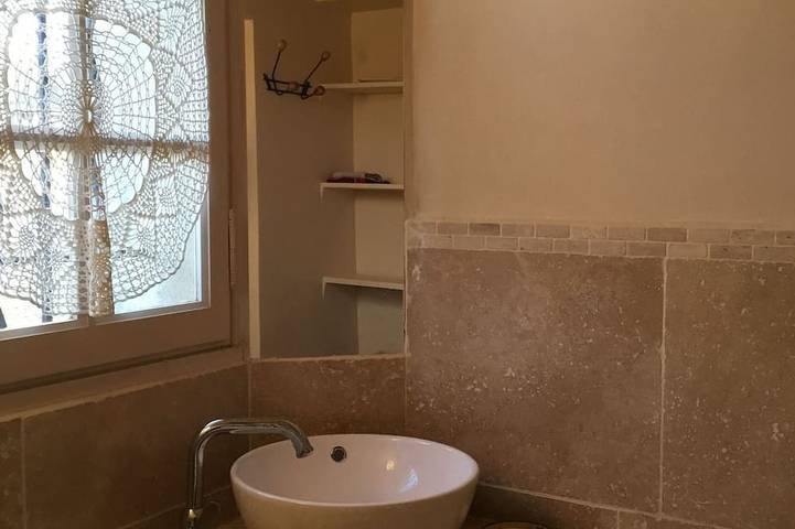 140m2 artist's house near Arles in Fontvieille, Region de Arles