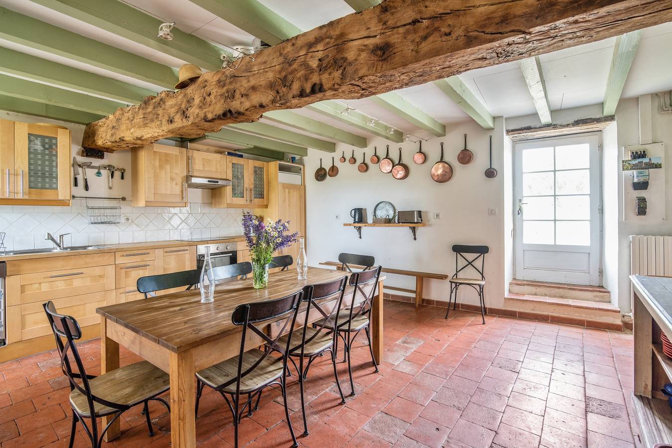 Spacious villa with private pool, in Salies, 250 m², 6 rooms in Saliès, Albi region