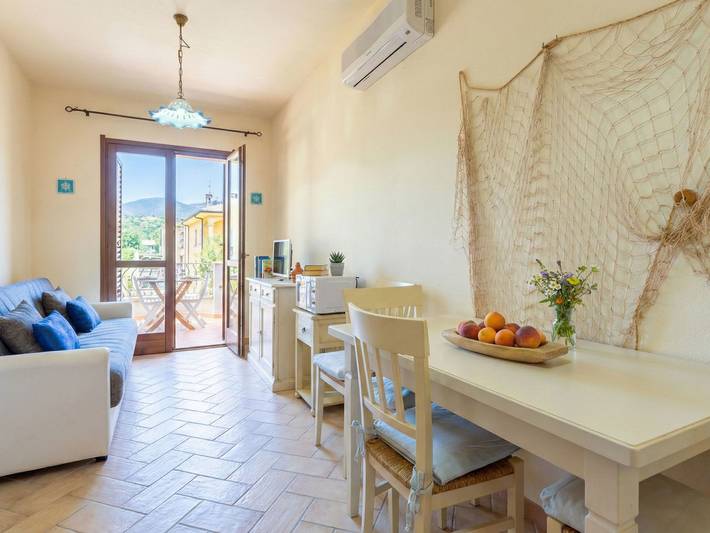 Appartement de vacances pour 3 personnes, avec terrasse ainsi que vue et jardin