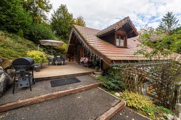 Gîte pour 8 personnes, avec jardin à Les Clefs