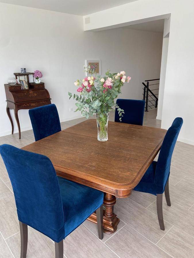 Location de vacances pour 6 personnes, avec vue ainsi que terrasse et jardin, animaux acceptés dans Sainte-Croix-du-Mont