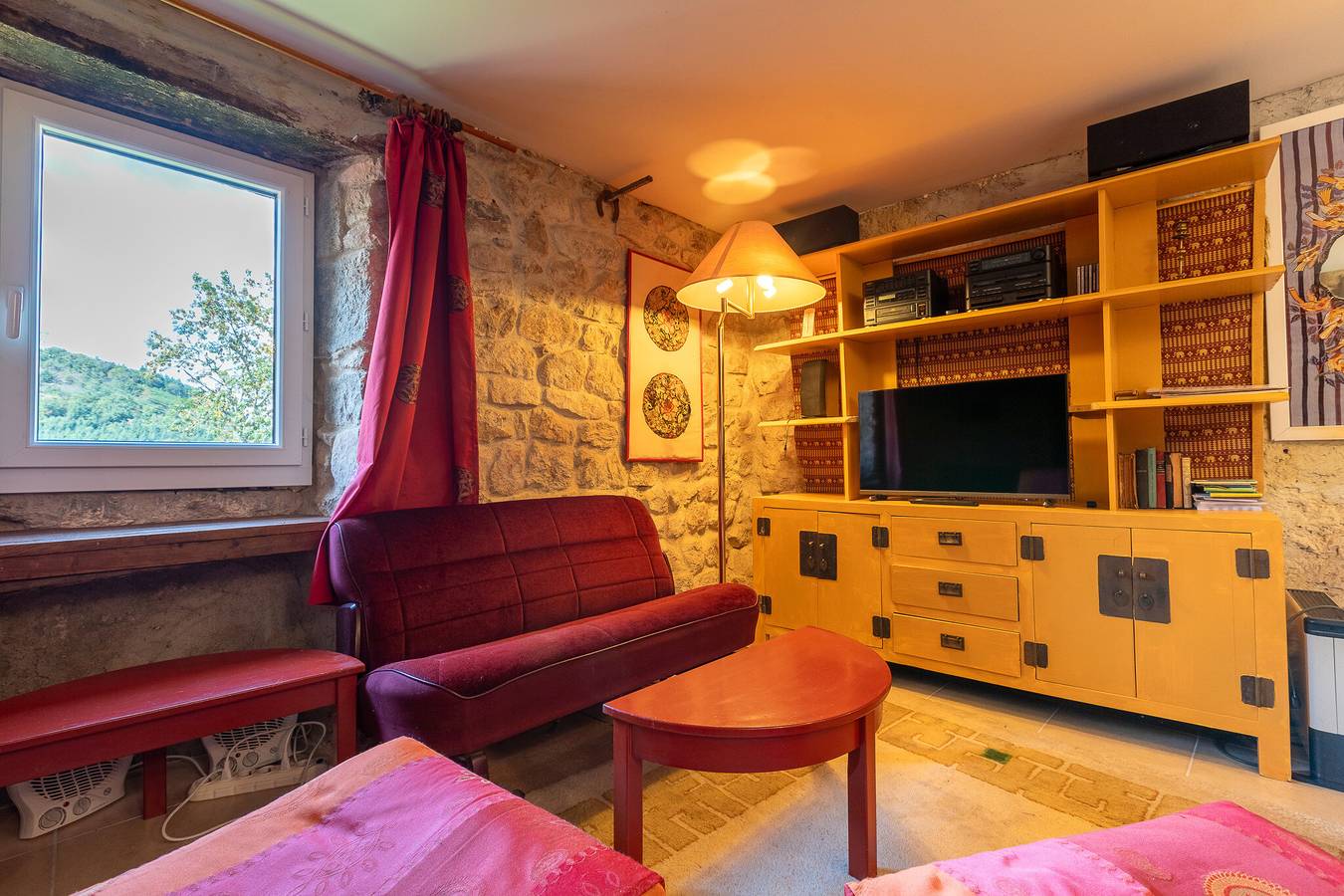Casa de vacaciones 'La Treille' con vistas a la montaña y Wi-Fi in Saint-Barthélemy-Grozon, Tournon-sur-Rhône región