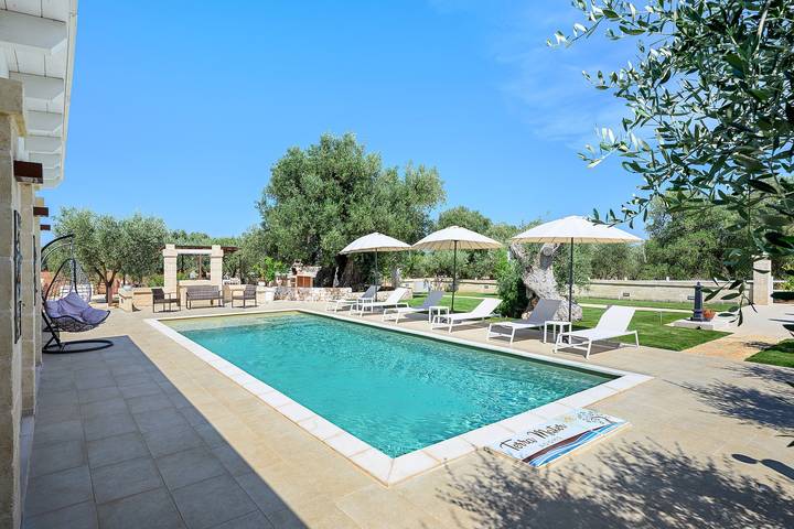Appartamento intero, Appartamento 'Terra Mater - Exclusive Cottage' con piscina privata, Wi-Fi e aria condizionata in Ostuni, Salento