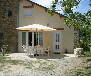 Gîte pour 4 personnes, avec jardin et terrasse en Corrèze