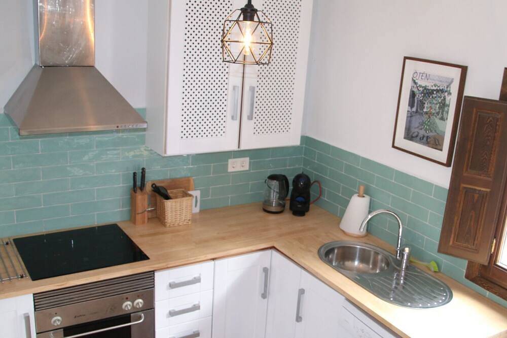 Estupenda casa con la mejor terraza en la azotea y vistas in Ojén, Sierra de las Nieves