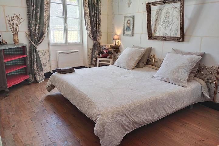 Gîte pour 3 personnes, avec terrasse ainsi que sauna et jardin à La Chapelle-aux-Choux - 2